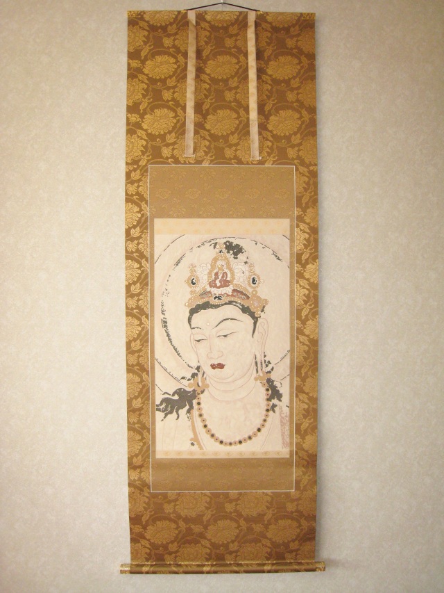 掛け軸 法隆寺金堂 聖観音像（西陣手織唐錦・中古）太巻・共箱・二重箱